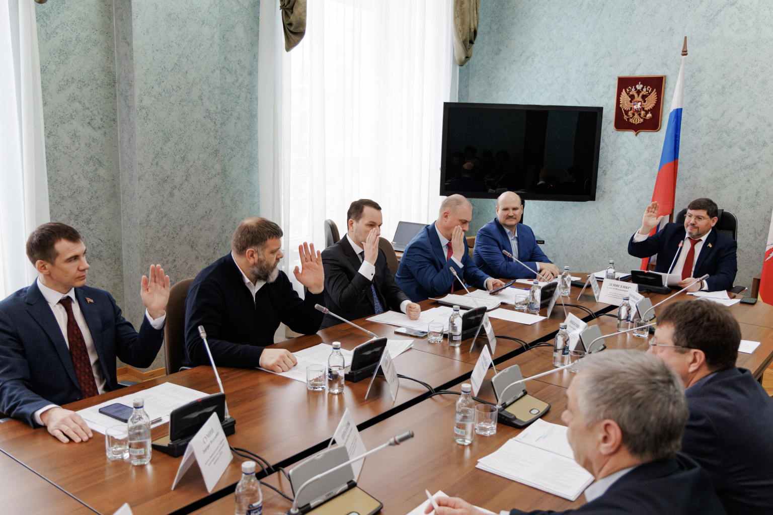 Комитет по строительной политике и ЖКХ одобрил проекты законов об образовании трех муниципальных округов – Ашинского и Кусинского