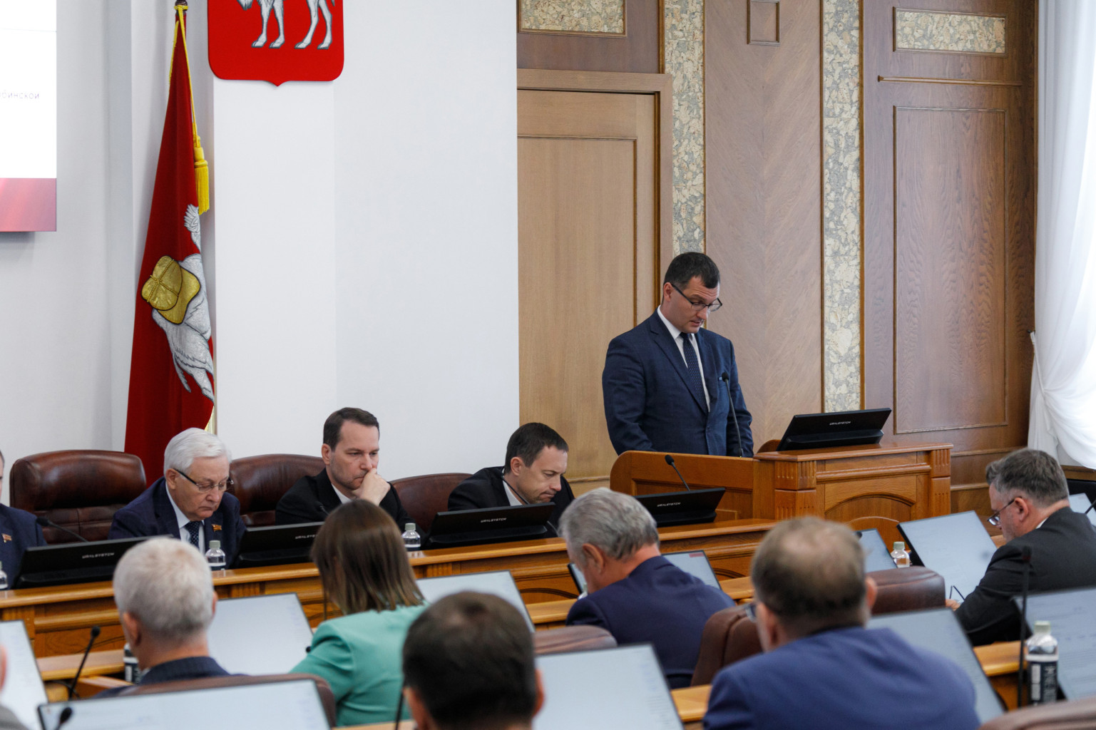 Фото О.Татаркин Депутаты Законодательного Собрания поддержали изменения в областной закон «Об образовании в Челябинской области»