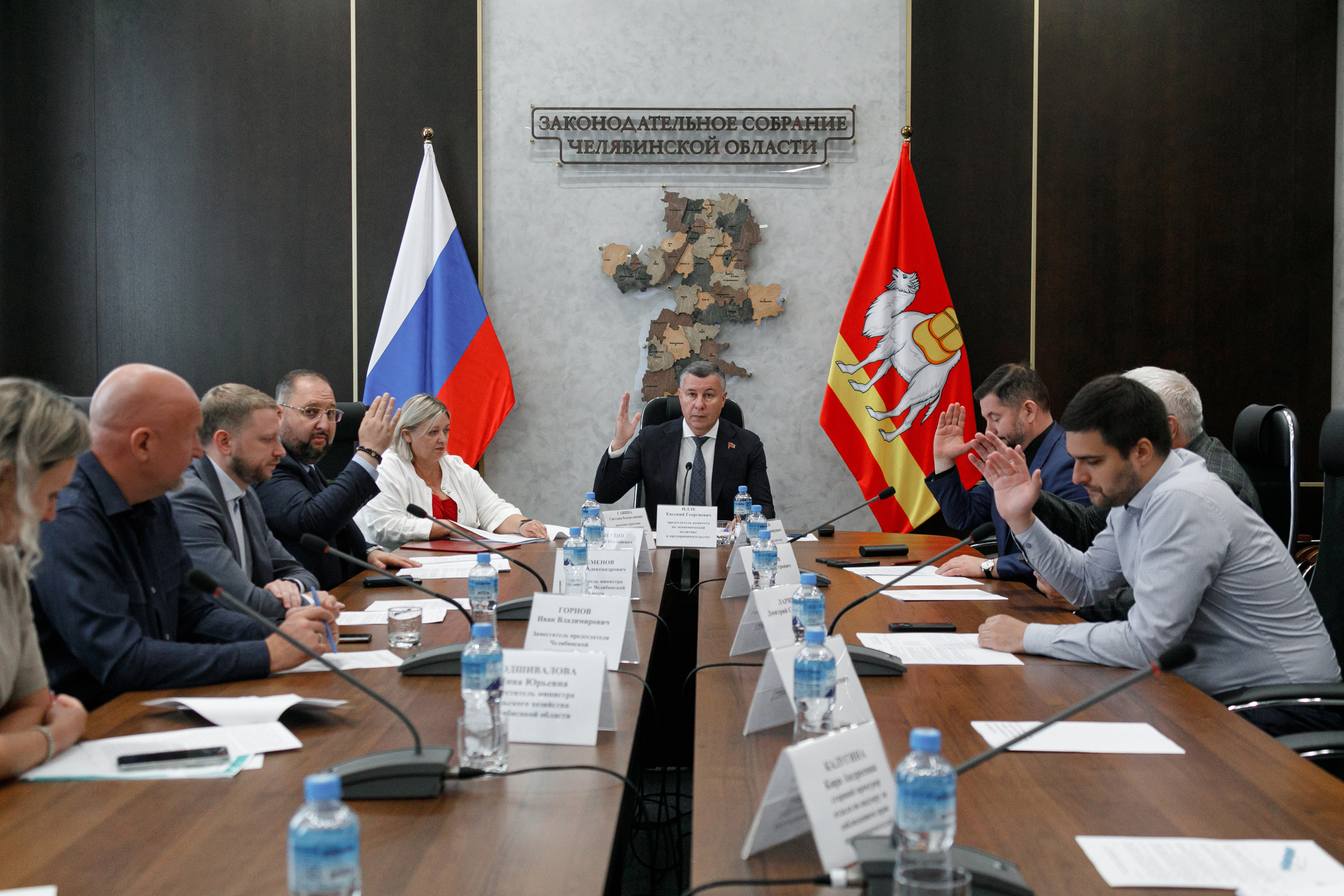 Комитет по экономической политике и предпринимательству вернулся к обсуждению изменений в закон о регулировании оборота алкогольной продукции в Челябинской области