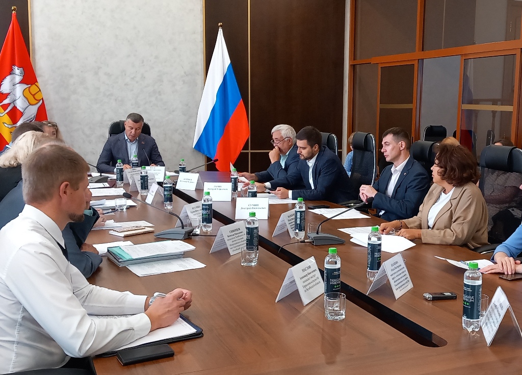 Фото управления информационной политики Комитет Законодательного Собрания по экономической политике и предпринимательству предложил расширить перечень приоритетных направлений благотворительной деятельности