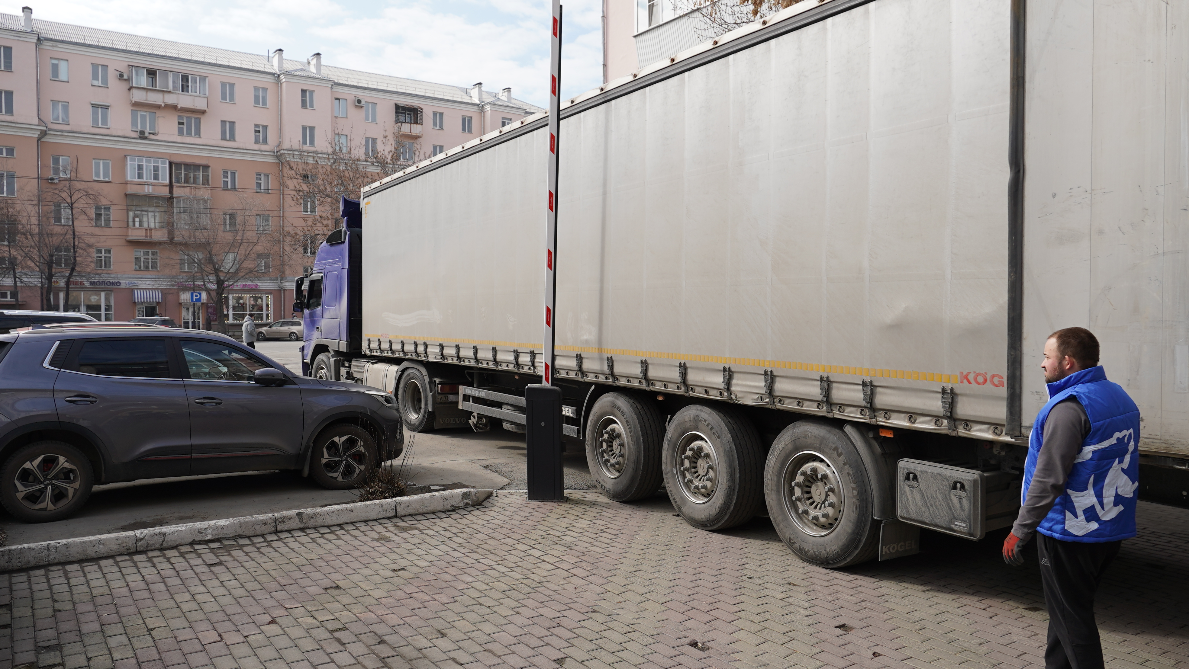 20-тонная фура с гуманитарным грузом отправлена в Донецкую Народную Республику