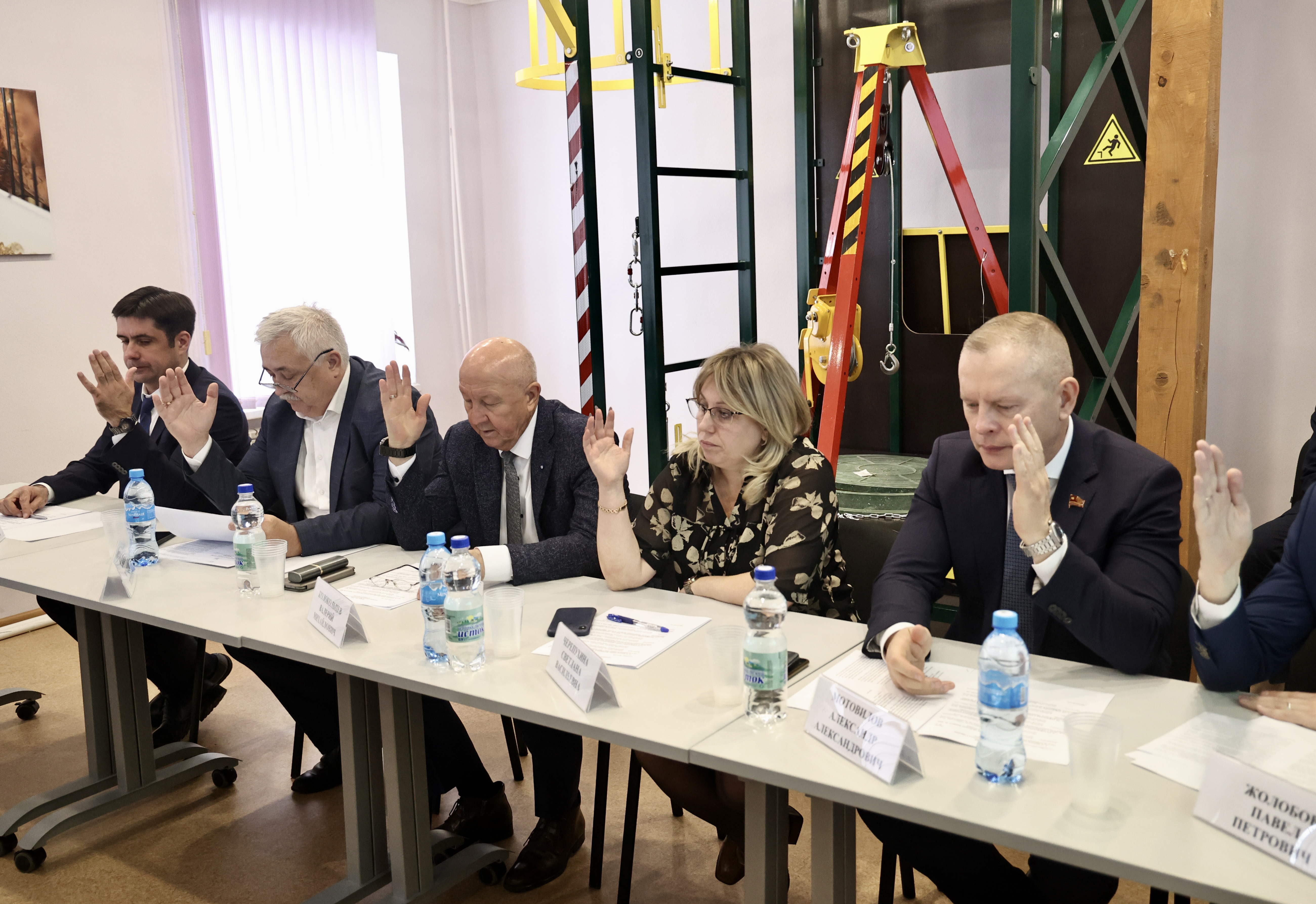 Фото Дмитрия Куткина Комитет по аграрной политике рассмотрел проект бюджета Челябинской области на 2025 год по вопросам ведения комитета