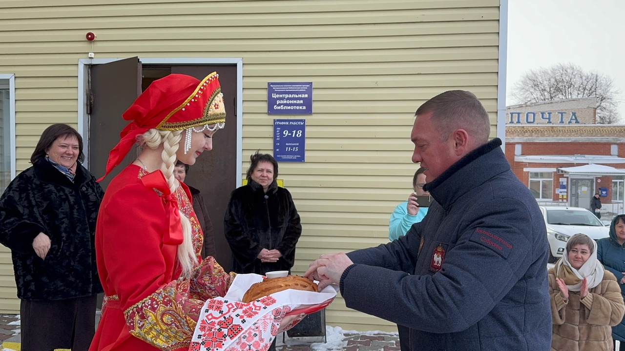 В Чесме после ремонта открылась модернизированная библиотека