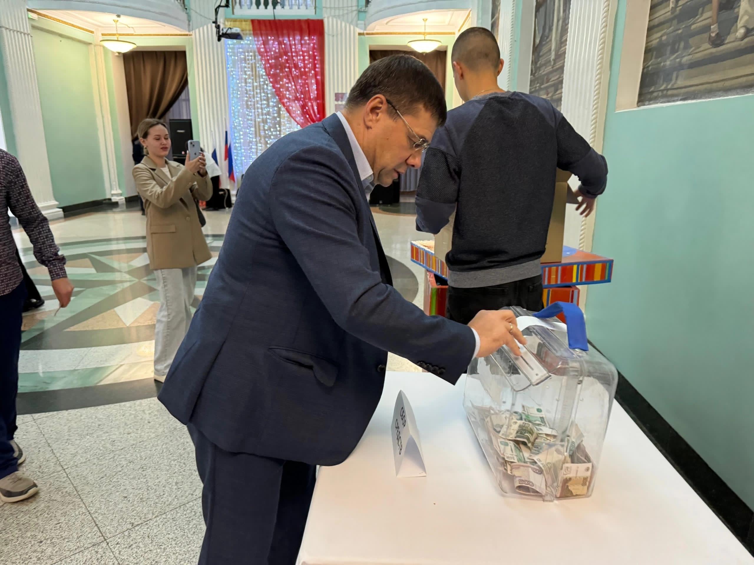 Фото предоставлено помощником депутата Александр Решетников поддержал проведение благотворительного концерта «Своих не бросаем!»