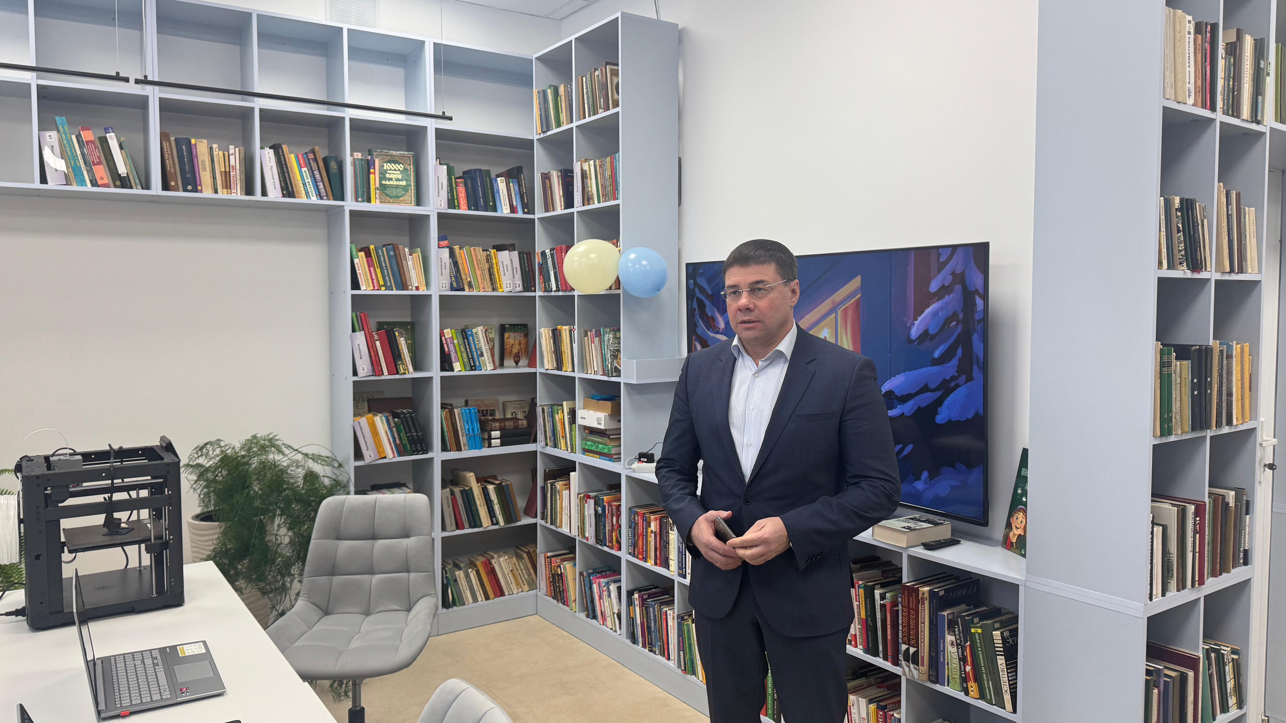 При участии депутата Законодательного Собрания области Александра Решетникова произведен ремонт в Ашинской городской библиотеке