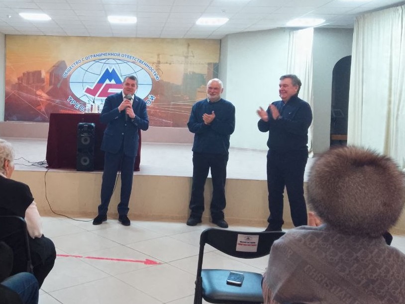 В городе Магнитогорске состоялась встреча избирателей 124, 125 микрорайонов с депутатом Законодательного Собрания Дмитрием Мельниковым