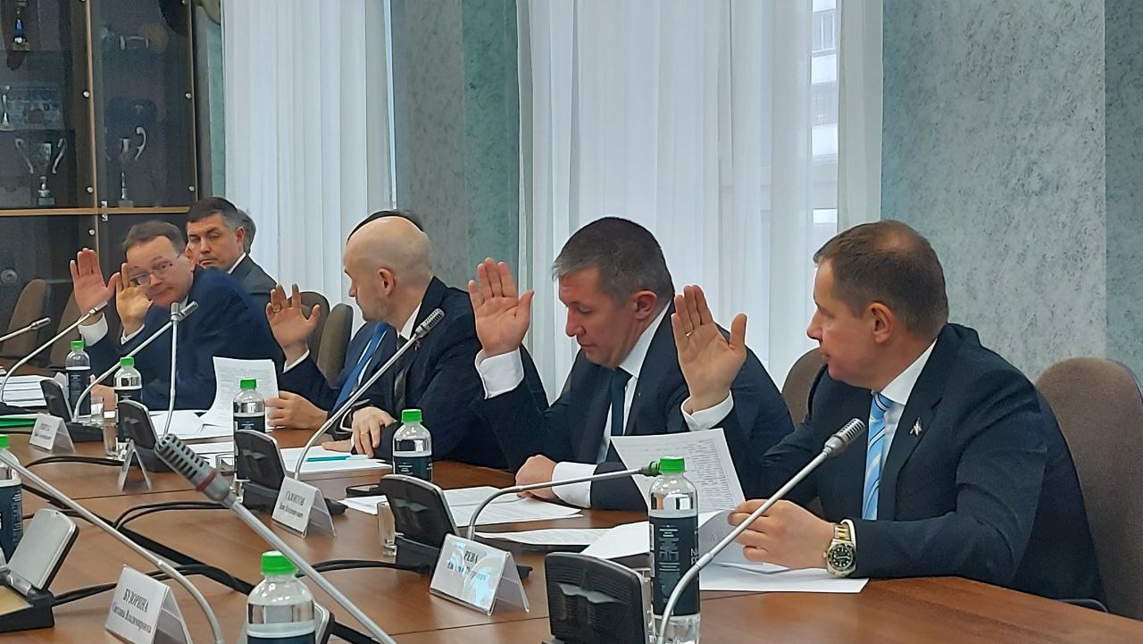 Комитет по промышленной политике, энергетике, транспорту и тарифному регулированию одобрил поправки, поступившие к проекту областного бюджета на ближайшие три года