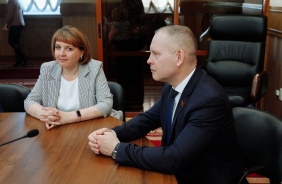 Председатель Законодательного Собрания Александр Лазарев дал старт парламентским урокам