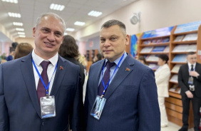 22 ноября 2024 года в Костанае состоялся форум приграничного сотрудничества, организованный Челябинским государственным университетом совместно с представителями Республики Казахстан. В Форуме приняли участие представители власти, бизнеса, культуры, образования и науки, средств массовой коммуникации двух стран. Мероприятие было посвящено обсуждению вопросов укрепления экономических, научно-образовательных, культурных и социальных связей между двумя странами, особенно в контексте приграничных регионов. 