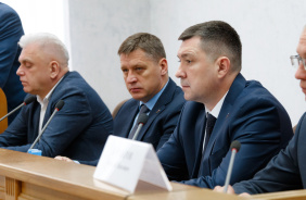 В Законодательном Собрании состоялось совещание с председателями представительных органов городских округов и муниципальных районов