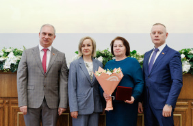 Церемония вручения премии Законодательного Собрания области работникам жилищно-коммунального хозяйства