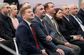 Участие депутатов Законодательного Собрания в презентации книги Павла Крашенинникова о Второй мировой войне
