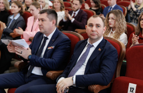 Церемония награждения победителей смотра-конкурса молодежных парламентских формирований и конкурса "Парламентские дебаты"