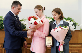 Церемония награждения победителей смотра-конкурса молодежных парламентских формирований и конкурса "Парламентские дебаты"