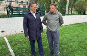 Олег Садовских оказывает помощь воспитанникам златоустовского Центра помощи детям, оставшимся без попечения родителей