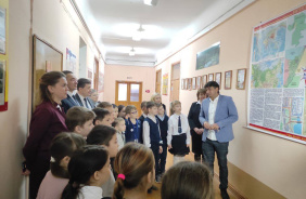 В школах Златоуста появились уникальные тематические карты, с изображением не только города, но и его достопримечательностей и интересных фактов о нем