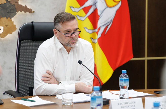 Председатель комитета Законодательного Собрания по аграрной политике и природопользованию Вячеслав Евстигнеев об итогах заседания комитета