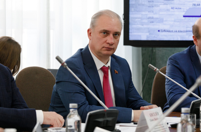 Заместитель председателя Законодательного Собрания Андрей Шмидт об итогах обсуждения вопроса о проведении капитальных ремонтов в многоквартирных домах 