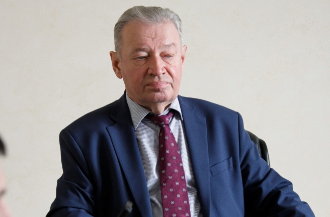 Председатель комитета по законодательству, государственному строительству и местному самоуправлению Анатолий Брагин об итогах заседания комитета