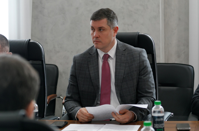 Первый заместитель председателя комитета Законодательного Собрания по экологии и природопользованию Евгений Губанов о ежемесячной денежной выплате для областных спасателей