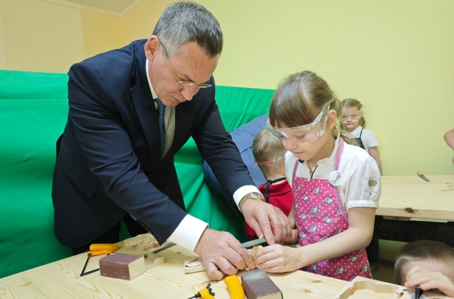 Олег Садовских принял участие в торжественном открытии мастерской конструирования и инжиниринга в одном из детских садов Златоуста