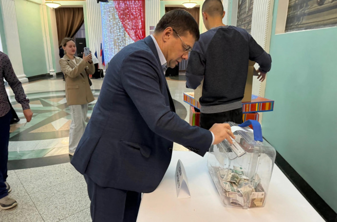 Александр Решетников поддержал проведение благотворительного концерта «Своих не бросаем!»