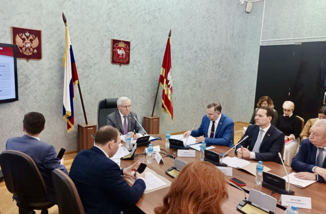 Депутаты комитета по бюджету и налогам одобрили поправки к областному бюджету на 2024 год и на плановый период 2025 и 2026 годов, поступившие ко второму чтению