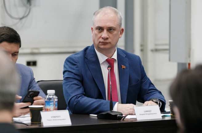 Заместитель председателя Законодательного Собрания Андрей Шмидт о роботизации промышленных предприятий