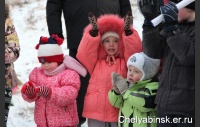 14 декабря в Челябинске прошли праздники двора, организованные депутатами фракции «Единая Россия» в честь открытия новых детских площадок