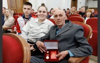 Церемония вручения премии Законодательного Собрания области работникам жилищно-коммунального хозяйства