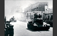 Парад 63-й танковой бригады УДТК 9 мая 1943 г. Из фондов ОГАЧО.