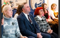 Председатель Законодательного Собрания Олег Гербер принял участие в круглом столе ко Дню народного единства.