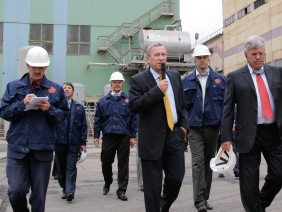 Совместное выездное заседание комитета Законодательного Собрания по промышленной политике и Министерства промышленности Челябинской области на Челябинском цинковом заводе. 7 августа 2008 г.