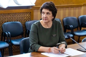 Комитет по информационной политике рассмотрел вопрос о реализации в 2023 году информационно-образовательного проекта «Парламентский урок» 