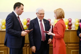 В Законодательном Собрании вручили премии работникам жилищно-коммунальной сферы