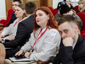 В Законодательном Собрании прошла очная защита проектов смотра-конкурса молодежных парламентских формирований 