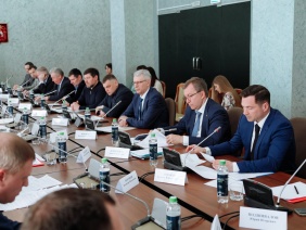 Комитет  по бюджету и налогам рассмотрел законопроект «Об исполнении областного бюджета за 2022 год»