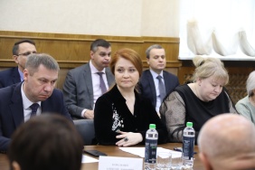 Итоги реализации в Челябинской области проектов «Демография», «Здравоохранение», «Образование» и «Наука и университеты» рассмотрели депутаты комитета по социальной политике