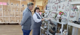 Депутат Законодательного Собрания Владимир Бекишев и гуманитарный груз добрались до Ясиноватой