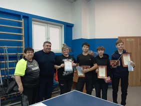 Вячеслав Евстигнеев сохраняет традиции