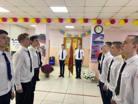 Благодаря помощи заместителя председателя  Законодательного Собрания Вадима Ромасенко в музей железнодорожного отделения возвращена историческая модель паровоза «Коммунар»