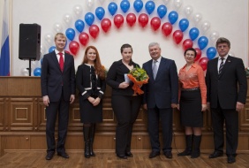 http://www.zs74.ru/elnews/vruchenie-stipendiy