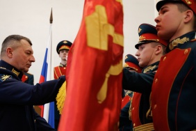 Церемония передачи копий боевых знамен воинских формирований