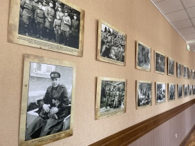 В Законодательном Собрании открылась выставка «Экипаж машины боевой»