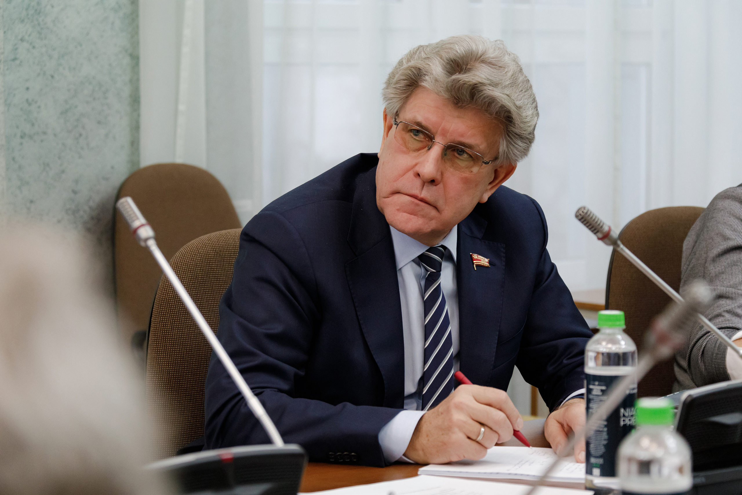 Александр Журавлев об изменениях в проекте областного бюджета на образование, здравоохранение и социальную защиту населения